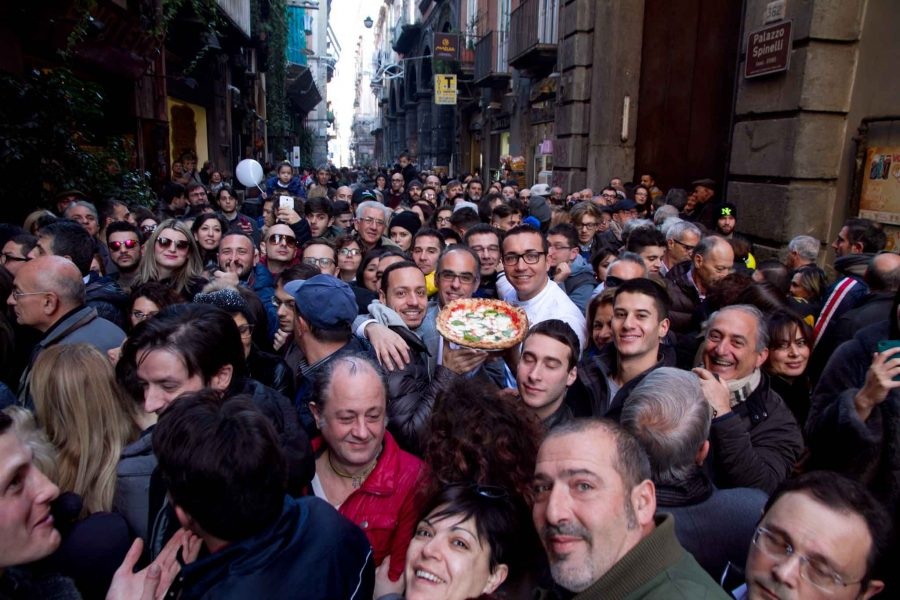 Fila Pizza Napoli